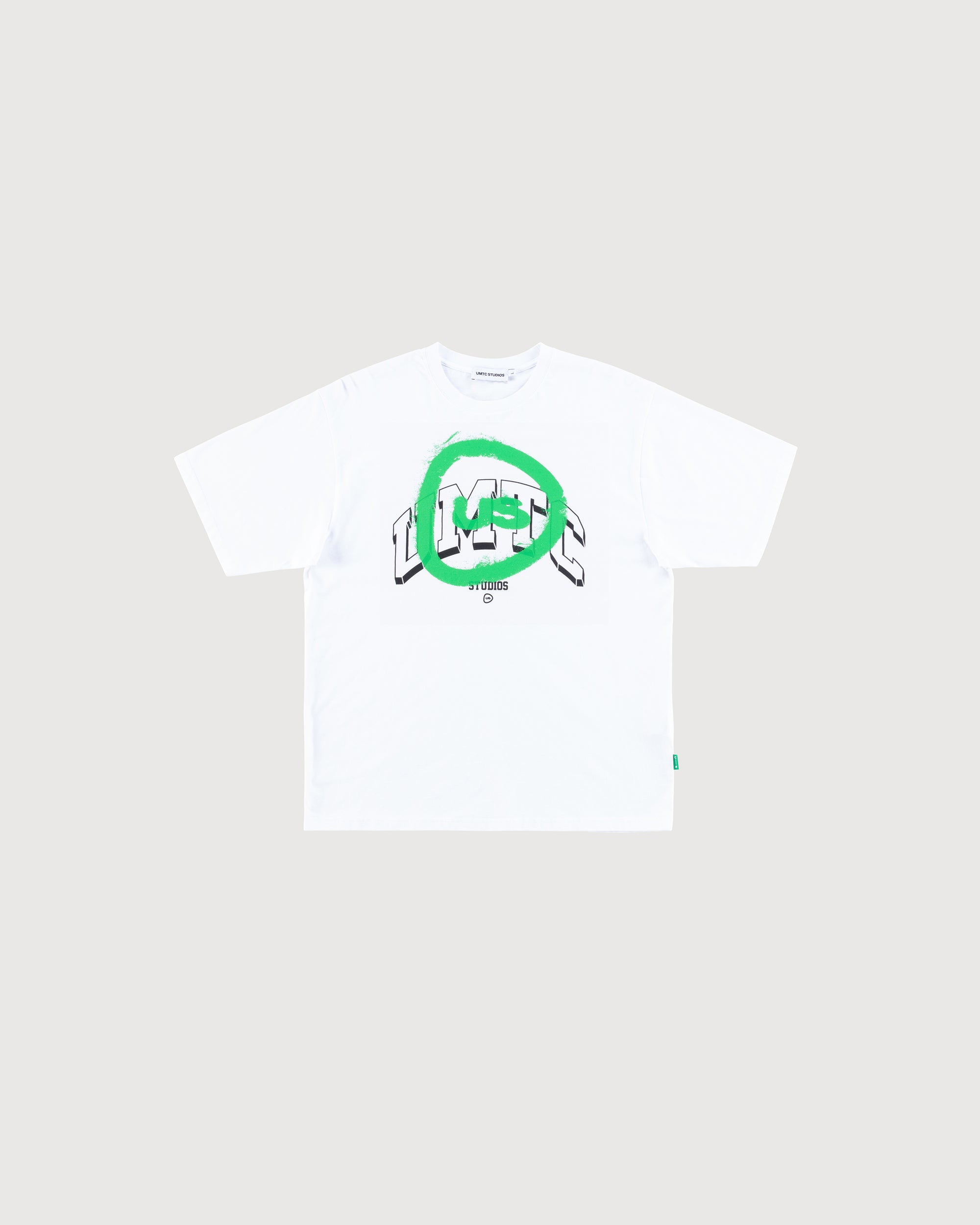 College Spray Tag T-Shirt (white)
