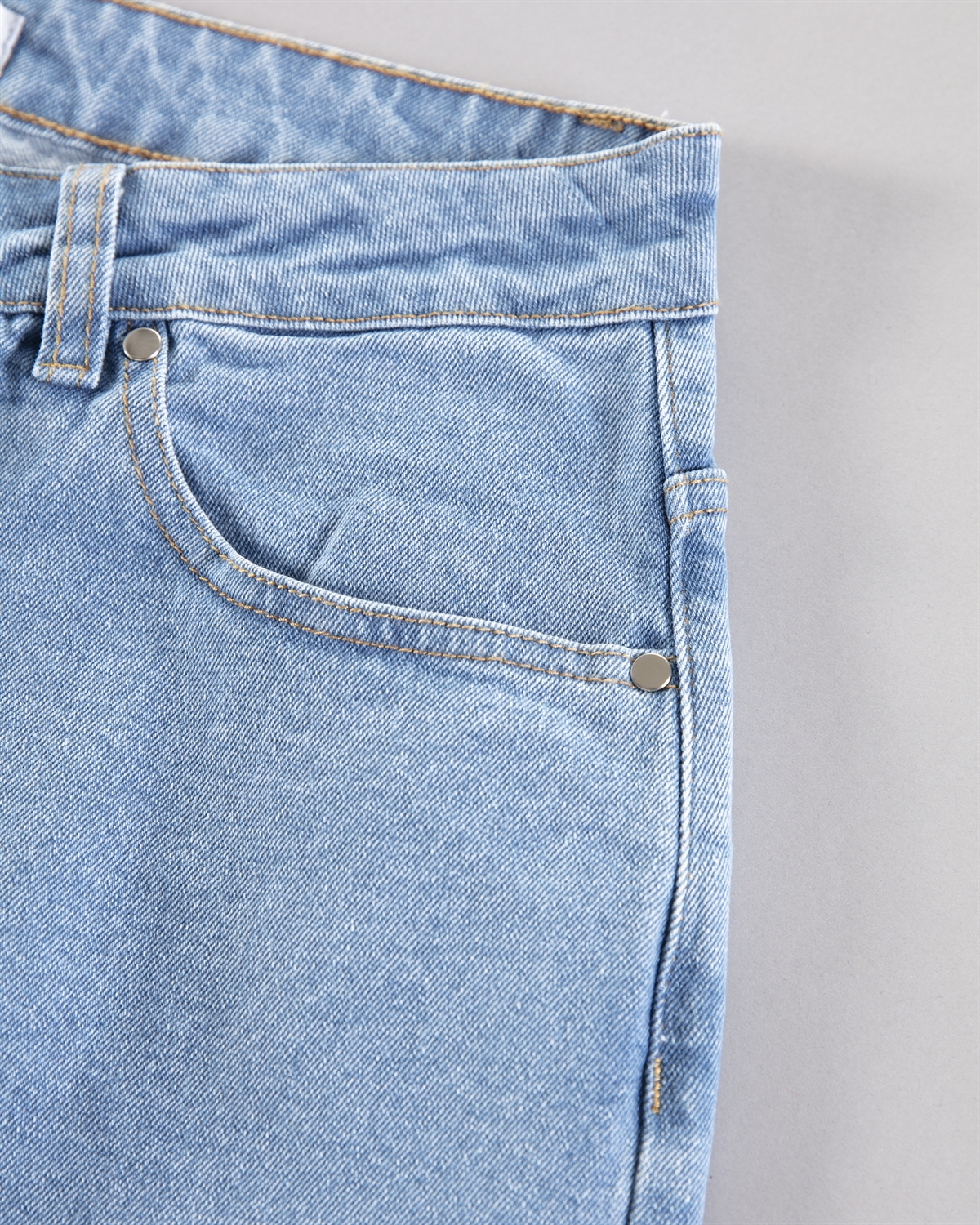 UMTC - Classic Denim Short